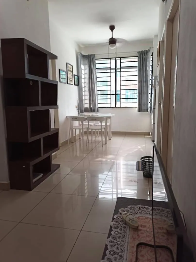 A&M Budget Apt, 5Mins To Airport, 8Mins To Kk City Penampang Apartment